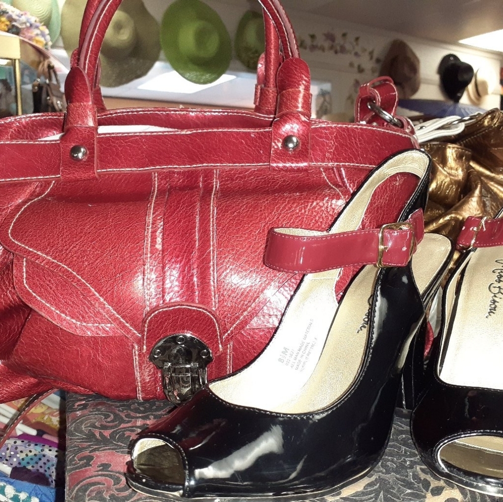 Womens Miss Bisou high heel shoes